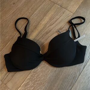 Victoria’s secret bikini top